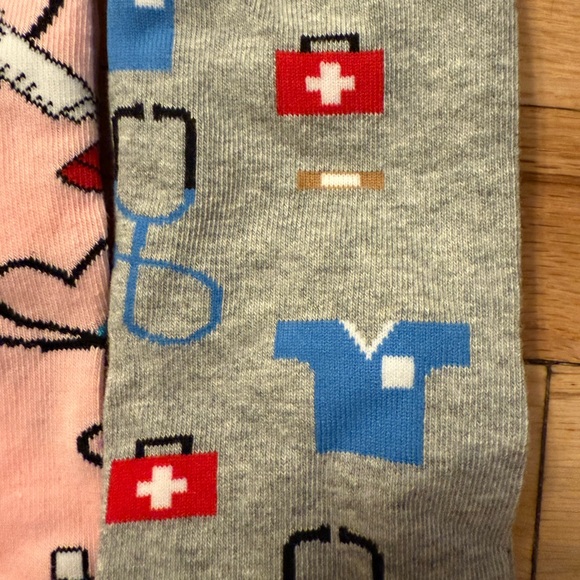 NWT healthcare socks - Picture 4 of 4